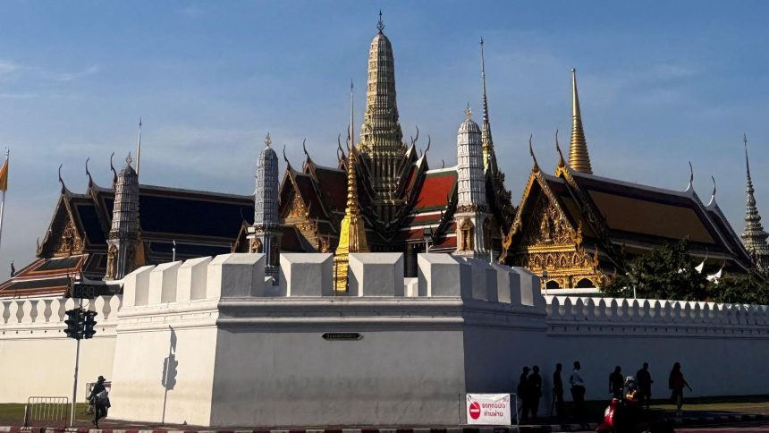 L'enceinte du Grand Palais de Bangkok, siège historique de la monarchie