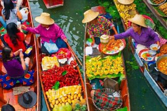 Le marché flottant de Damnoen Saduak, dans la province de Ratchaburi